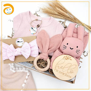 Printemps <span class=keywords><strong>Automne</strong></span> Bébé Garçons Filles Combinaison Coton Ensemble Coffret Cadeau Bandeau Nouveau-Né Avec jalon en bois Cadeau de Naissance pour Bébé - Product Image 2