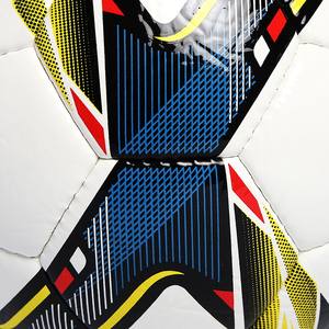 Ballon de football professionnel cousu à la main de taille 5 pour adultes, cuir synthétique à 4 couches, design durable, léger pour l'entraînement/match - Product Image 3