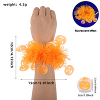 Fleur de poignet chauve-souris orange fluorescente très populaire, effet néon UV lumineux, se démarque lors des soirées d'Halloween.