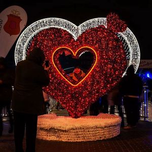 Decorazione natalizia 3D scultura gigante IP65 matrimonio all'aperto ha condotto <span class=keywords><strong>le</strong></span> luci a forma di <span class=keywords><strong>cuore</strong></span> della scultura - Product Image 1