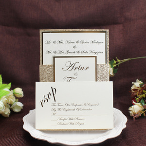 Cartes d'invitation de mariage personnalisées de luxe avec enveloppe scintillante dorée, bande de ventre et cartes RSVP - Product Image 6