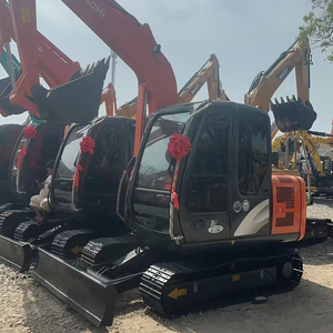 Excavadora hidráulica mini Hitachi ZX60 usada y económica, excavadora de 6 toneladas con motor japonés original en stock, entrega rápida. - Product Image 1