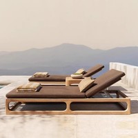 Cama Reclinable de Madera Maciza de Lujo Moderno, Sofá de Exterior de Teca Antiséptica y Duradero, Tumbona con Cojín de Ratán para Hotel, Playa y Piscina
