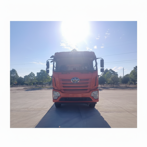 Camion-citerne de transport de liquides dangereux (acier, diesel, 4x2, gamme complète de tonnages) - Product Image 1