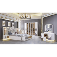 Ensemble de mobilier de chambre à coucher de luxe classique en bois moderne avec cadre en bois et revêtement en cuir, lit King Size, Queen Size, Double, Full, collection 2026