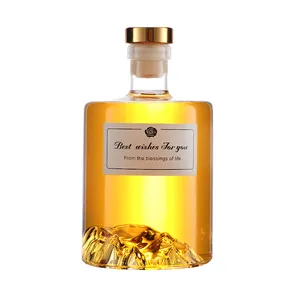 Botella de vidrio con logotipo personalizado de licores únicos creativos para Brandy Vodka Gin, botellas de whisky transparentes de alta calidad