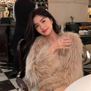 Autumn Winter Solid Color <strong>Beach</strong> Wool New Artificial Korean Winter Faux Fur Women <strong>Coat</strong> - Product Image 4