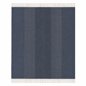 Plaid en cachemire Nordkapp avec un motif chevrons dégradé, doux et élégant pour les espaces de vie contemporains - Product Image 5
