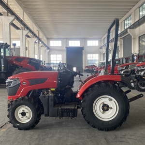 Mini Tractor Compacto para Jardín con Escape Inferior, Implementos para Viñedos y Huertos, 4x4, 50HP, Tractor para Invernadero con Bomba y Rodamientos, Arranque Eléctrico - Product Image 2