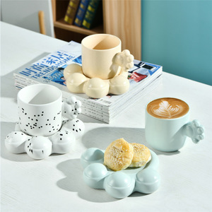 Tazza in ceramica moderna con piattino per caffè, Design per coppie, Design carino, microonde e lavabile in lavastoviglie, uso da ufficio - Product Image 3