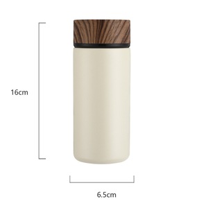 ขวดน้ำเก็บความร้อนสุญญากาศสแตนเลสสตีลสองชั้น ขนาด 300 มล. ยี่ห้อ IStapromo รุ่น Gifts Brief พร้อมฝาไม้ลายไม้ - Product Image 6