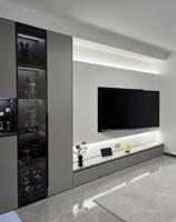 Mueble de TV Moderno con Cajones y Estantes Abiertos, Parte Superior en Rejilla Gris con Tiradores para Sala de Estar