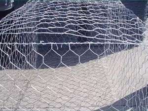 Galvanized <strong>Hexagonal</strong> <strong>Mesh</strong>, Twisted <strong>Mesh</strong>, Chicken Cage <strong>Mesh</strong>, <strong>Gabion</strong> <strong>Mesh</strong> <strong>Hexagonal</strong> <strong>Mesh</strong> for Isolating and Protecting Slope Rivers - Product Image 2