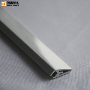 Excellents profils <span class=keywords><strong>de</strong></span> <span class=keywords><strong>PVC</strong></span> UPVC <span class=keywords><strong>de</strong></span> résistance aux chocs pour le moulage intérieur - Product Image 3