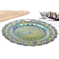 Assiette de présentation en verre bleu et or à motif paon, 13 pouces, bord ondulé, pour décoration de table de mariage (vente en gros)