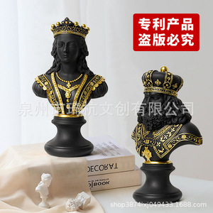 เชิงเทียนรูปปั้นหมากรุกสีดำทอง ทำจากเรซิ่น ของตกแต่งบ้าน สำหรับห้องพัก ทางเข้าบ้าน สไตล์วิทยาลัย - Product Image 2