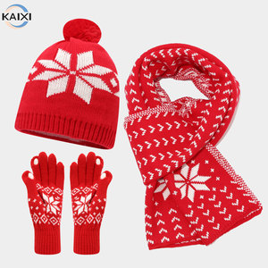 Ensemble Chaud d'Hiver Personnalisable : Bonnets, Gants et Écharpes Tricotés pour Femmes et Hommes – Collection Noël - Product Image 2