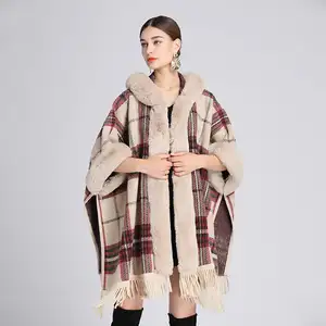 Poncho à capuche avec col en fausse fourrure pour femme, manteau en Tweed à carreaux grande taille, automne et hiver