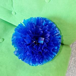 Pompons de cheerleading métalliques personnalisés en gros pour fabricants, pompons holographiques néon scintillants pour équipes scolaires et équipes All-Star - Product Image 3