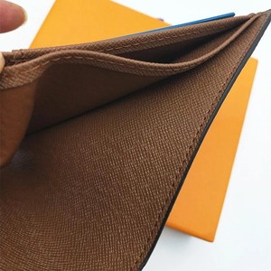<span class=keywords><strong>Portafogli</strong></span> da Uomo di Alta Qualità in Pelle di Lusso con Motivo a Scacchi e Fiori, Regalo di Design alla Moda con Confezione - Product Image 3