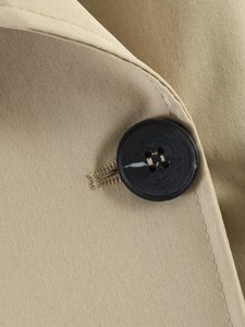 Gabardina Personalizada Estilo Europeo Primavera 2026, Manga Larga, Cuello Solapa, Cinturón Ajustable, Impermeable, OEM/ODM por Fábrica China - Product Image 4