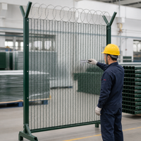 Grillage soudé noir thermolaqué résistant à la corrosion, clôture anti-escalade 358 pour la protection des propriétés extérieures