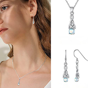 Elegante Set di Orecchini e Collana a Triangolo Intrecciato per Donne, Gioielli con Finta Pietra Lunare - Product Image 1