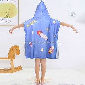 Toalla de playa con estampado duradero suave y cómodo de microfibra para niños Poncho de playa con capucha para niños - Product Image 2