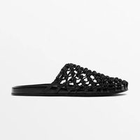 Nouvelles sandales plates légères printemps 2026, chaussures de plage, tongs, dessus en cuir véritable, semelle extérieure en caoutchouc, mode femme