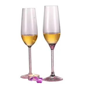 Gratis Penyangga Berlian Kacamata Anggur Gelas Anggur Kristal Seruling Sampanye untuk Perayaan Pesta Hari Valentine