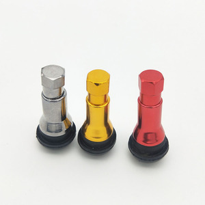 Tige de valve de pneu en caoutchouc sans chambre à air, à clipser, avec manchon chromé coloré TR413AC TR414AC - Product Image 1