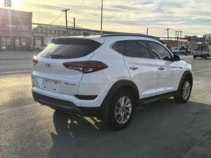 Venta al por Mayor de Autos Usados <span class=keywords><strong>Hyundai</strong></span> <span class=keywords><strong>Tucson</strong></span> 2015 2016 2017 <span class=keywords><strong>2018</strong></span> 1.6T Edición Comfort SUV, Autos de <span class=keywords><strong>Gasolina</strong></span> Baratos de Fábrica China - Product Image 5