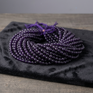 Collier de perles d'améthyste violette naturelle, chapelet bouddhiste Mala de 108 perles, chapelet de pierres précieuses polies avec pompon - Product Image 1