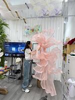 Desain Senior AI raksasa elegan dan sederhana bunga Organza latar belakang bunga buatan untuk perlengkapan dekorasi panggung pernikahan