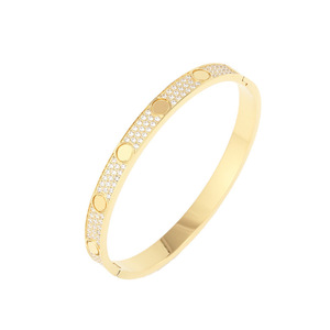 Bracelets Joncs Tendance Jessy Fashion pour Enfants en Acier Inoxydable Plaqué Or 18K avec Breloque SCREW LOVE – Idéal Anniversaire - Product Image 6
