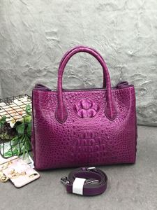 Sac fourre-tout en cuir de crocodile véritable en gros – Sac à main de luxe en cuir de crocodile de créateur |   Sac fourre-tout haut de gamme pour femmes OEM - Product Image 3