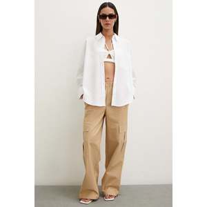 Camisa de Popelina de Corte Regular para Mujer Mango, Blusa Blanca Minimalista con Botones para Uso Diario - Product Image 5