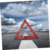 Triangle d'avertissement de sécurité routière accrocheur monté sur véhicule pliable et potable