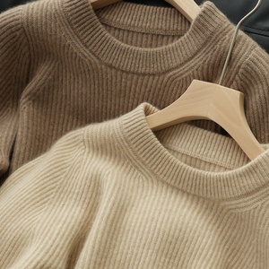 Pull-over en cachemire tricoté uni, élégant et confortable, coupe ample, avec logo personnalisé, pour femme, collection Hiver 2025, vêtements OEM - Product Image 4