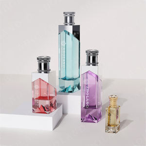 Botella de Perfume de Vidrio Vacía de 100 ml, Diseño Cuadrado de Lujo, Personalizable, con Tapa - Product Image 1