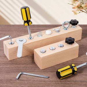 Kit de Herramientas de Aprendizaje Sensorial para Niños, Juego de Tablero de Destornilladores Montessori de 4 y 8 Orificios - Product Image 3