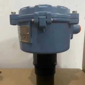 <b>3100</b> Series Ultrasonic Level Transmitter: Display and Programming: Integrated LCD Buttons. in Stock. - Product Image 4