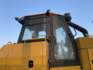 Bulldozer Hidráulico 822D Resistente con Tren de Rodaje Reforzado y Motor Eficiente para Proyectos de Minería y Recuperación de Terrenos - Product Image 6