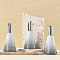 Flacon compte-gouttes en verre de 15 ml en gros, forme unique, flacon gris dégradé blanc de 15 ml pour sérum, huile essentielle, flacon d'emballage
