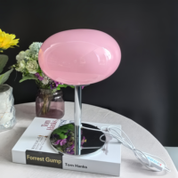 Lampe de table LED à intensité variable 3CCT avec prise USB et abat-jour en verre de conception ronde classique pour chambre à coucher et salon