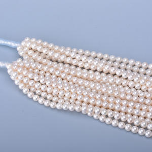 สร้อยคอมุกน้ำจืดทรงกลมขนาด 8-9 มม. แบบปรับแต่งได้ของ Tilian ใกล้เคียงกับมุกทรงกลมสมบูรณ์แบบ มีตำหนิเล็กน้อย แบบกึ่งสำเร็จรูปพร้อมมุกแบบหลวม - Product Image 1