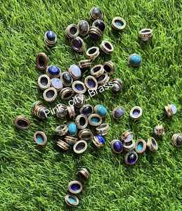 Perles en laiton et pierres précieuses colorées en gros pour la fabrication de bijoux, pièces de bijoux en pierre naturelle pour créer un design unique. - Product Image 4