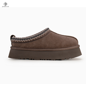 여성 슬리퍼 도매 사용자 정의 못생긴 양가죽 동물 모피 슬립 온 통기성 미끄럼 방지 겨울 눈 부츠 여성 신발 - Product Image 4