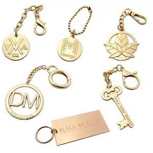 Personalizzato oro rotondo appendere tag incisa del metallo logo del marchio con la sfera della catena per le borse