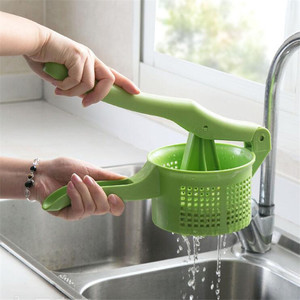 Manual Vegetable Dehydrator 1.2L <b>Plastic</b> Squeezer For <b>Kitchen</b> Use - Product Image 3